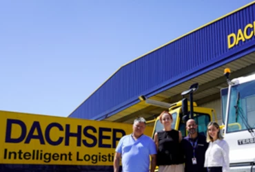 Caso de éxito DACHSER | Tractores de terminal Terberg ...